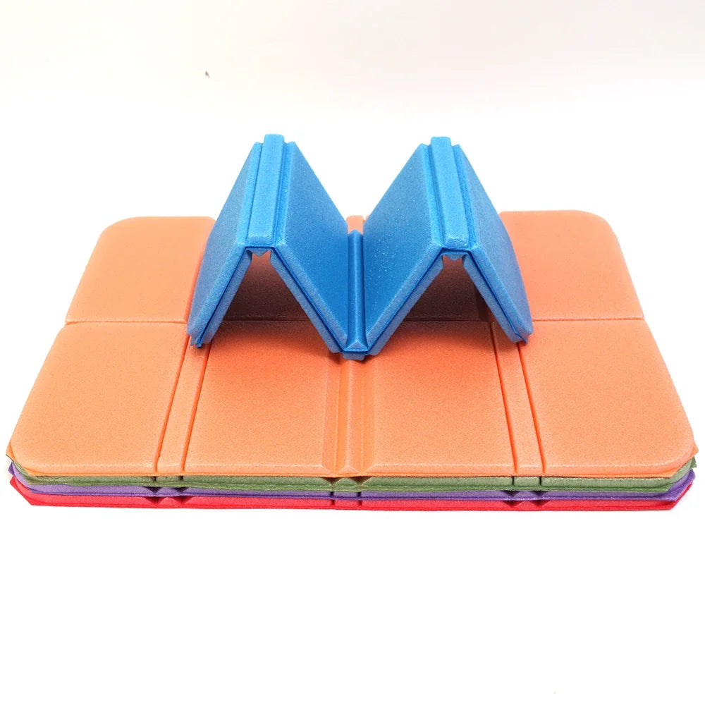 Beach Camping Mat XPE Outdoor Cushion Folding Foam Portable Picnic Mat Dirt Moisture-Prevent Folding Seat Cushion Camping Pad