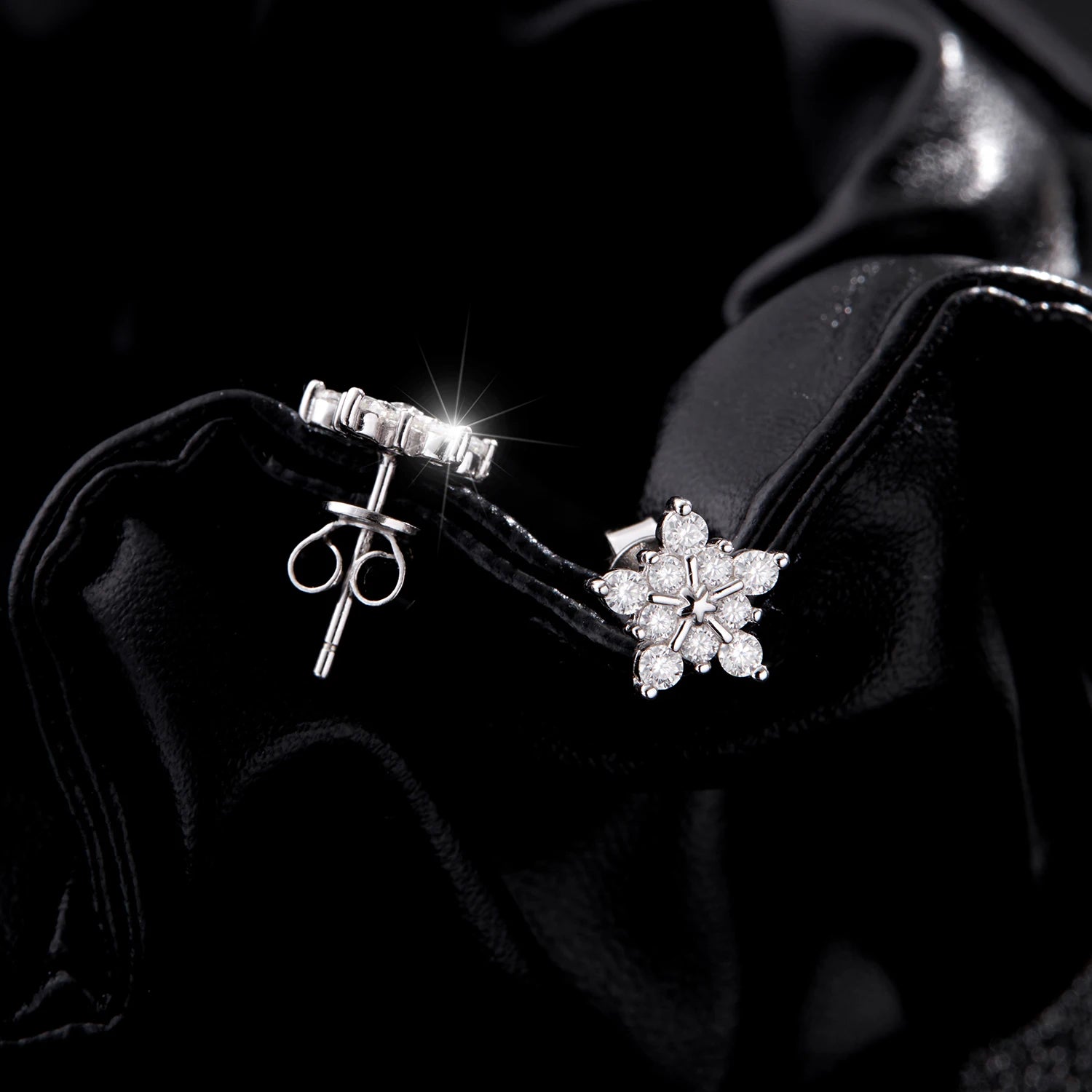 MODIAN D Color Dazzling Moissanite Earrings 925 Sterling Silver Trendy Cute Snowflake Stud Earrings For Women Fine Jewelry