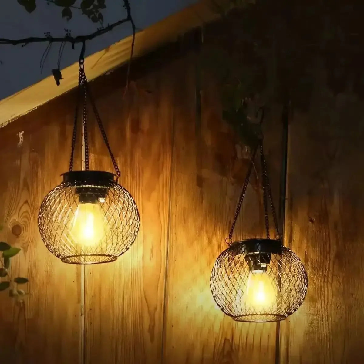 Solar Powered Thickened Wrought Iron Rustic Lattice Mesh Pendant Light Outdoor Garden Backyard Dimmable LED Hanging Decor Lamp