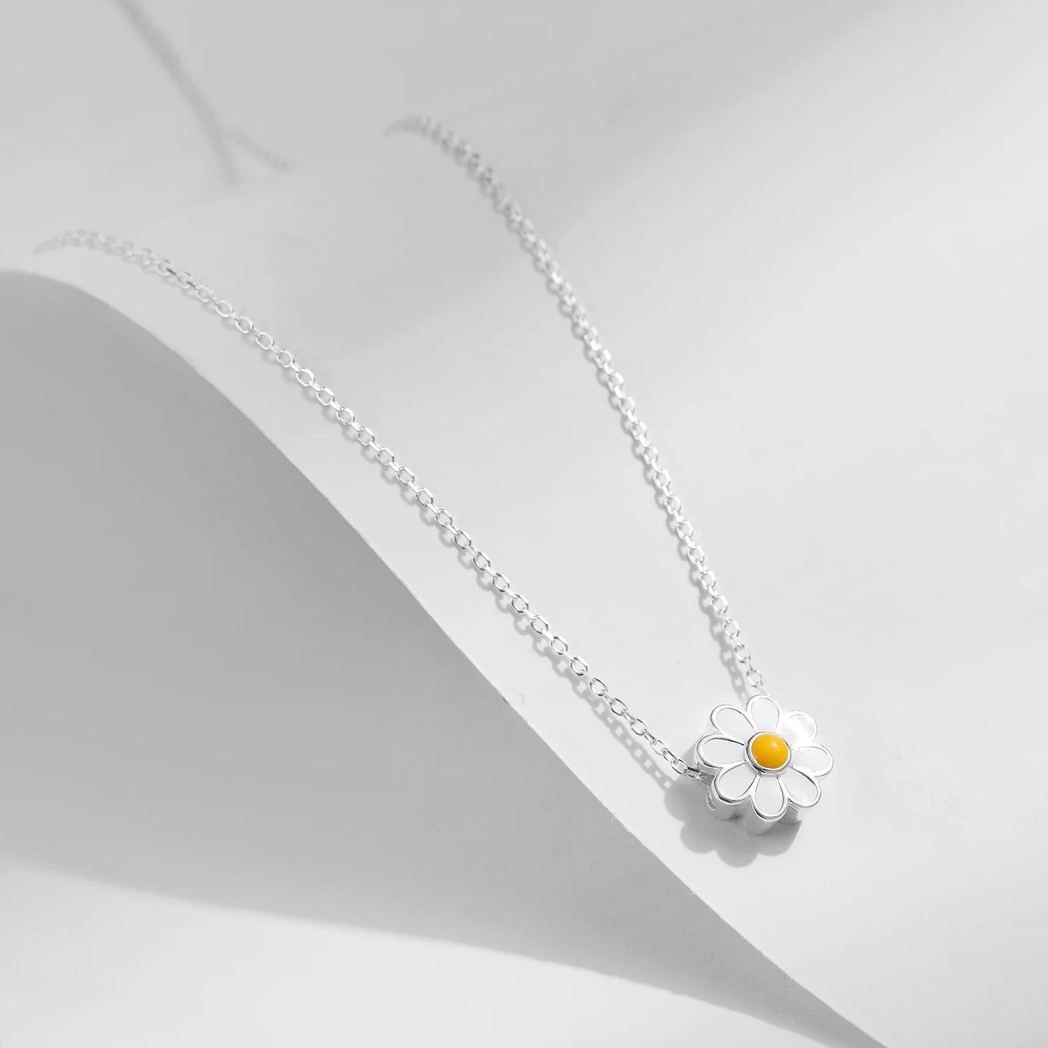 MODIAN 925 Sterling Silver White Enamel Flower Pendant Necklace Charm Daisy Neck Link Chain For Women Hypoallergenic Jewelry