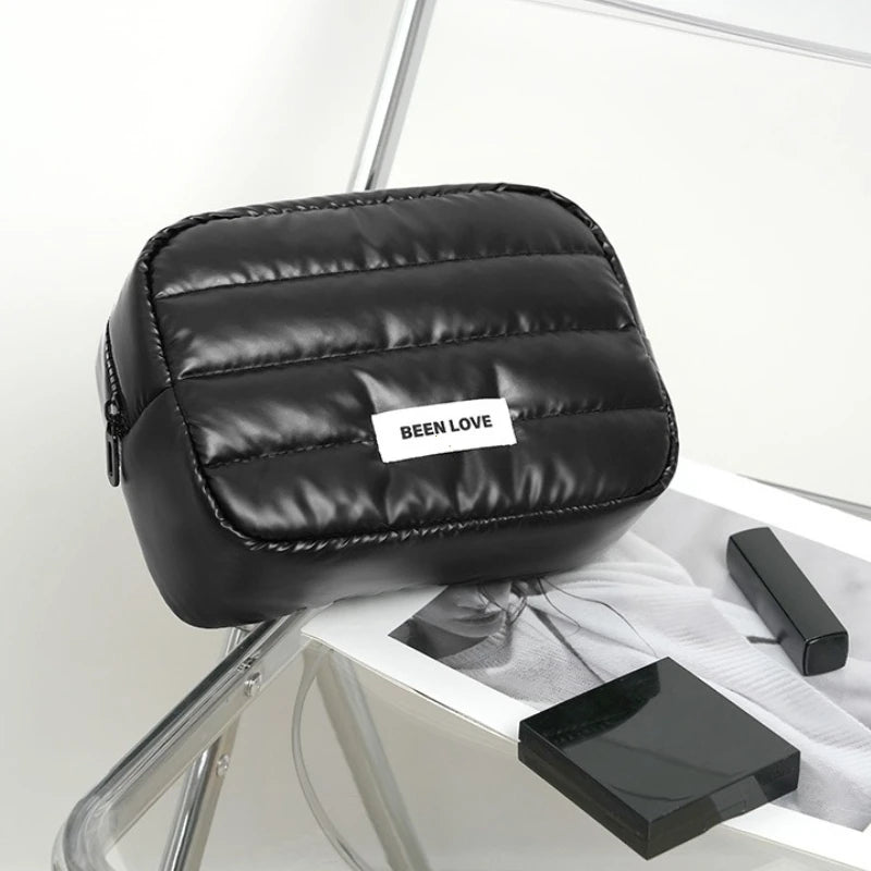 Fashion Large Capacity Makeup Bag Travel Organizer Portable Cosmetic Bag Multifunctional Toiletry Washbag Portable Storage Bag