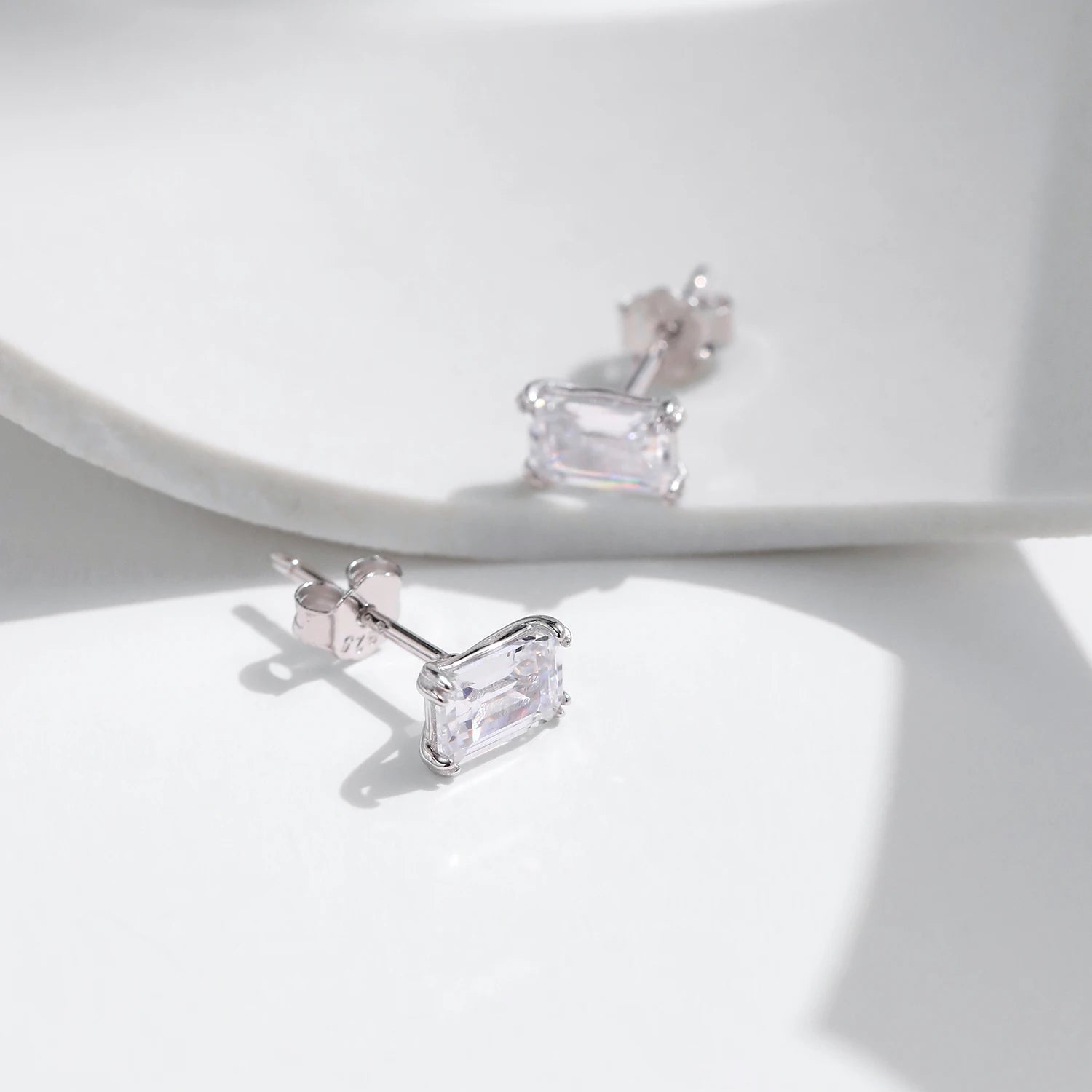MODIAN 925 Sterling Silver Simple Emerald Cut CZ Stud Earrings Hypoallergenic Earrings For Women Wedding Engagement Fine Jewelry