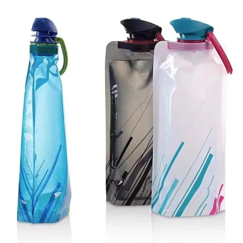 700ml Foldable Water Bottles Flexible Reusable Travel & Camping Water Bottle Water Pouch Soft Flask Water Bag With Carabiner Clip