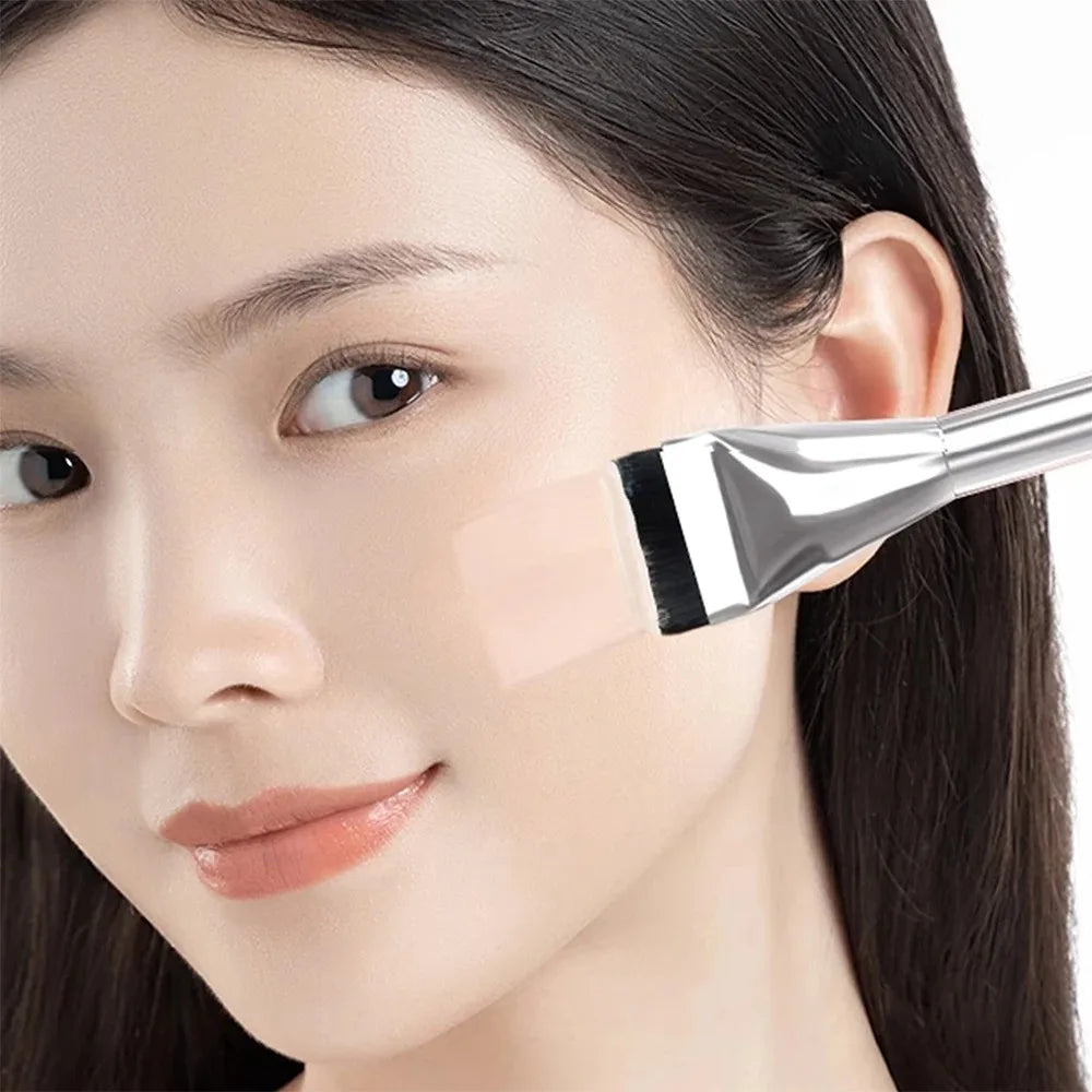 1/2Pc Multi-Use Foundation Ultra-Fine, Hypoallergenic Nylon Bristle Oval Foundation Brush - Perfect for Face Contouring