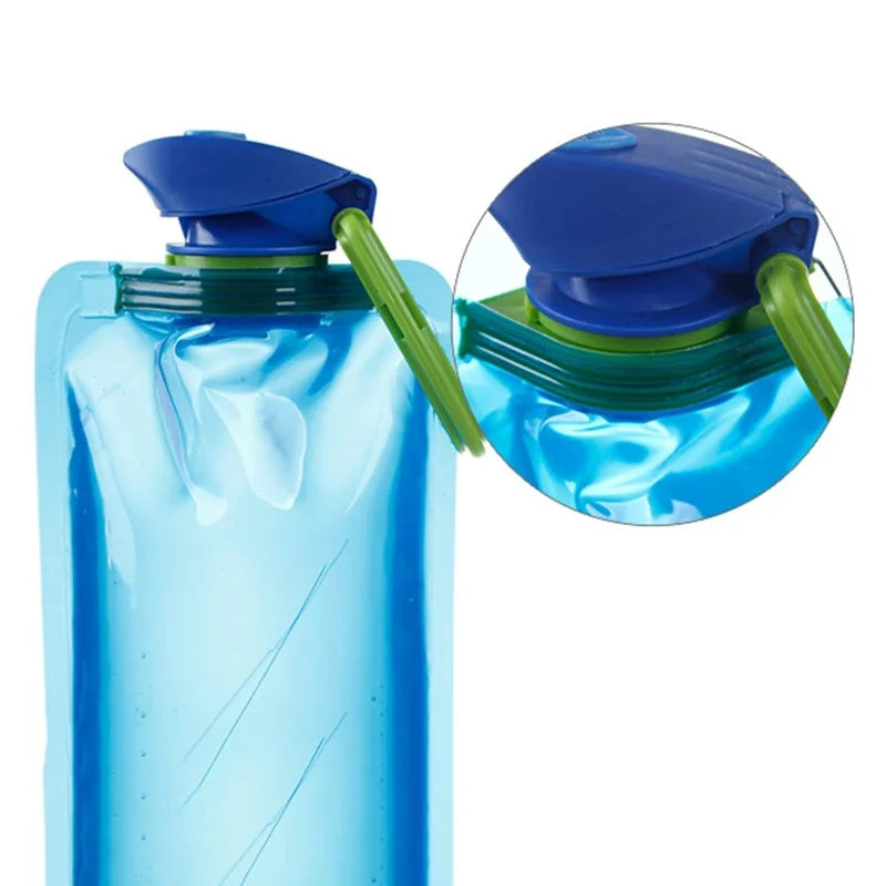 700ml Foldable Water Bottles Flexible Reusable Travel & Camping Water Bottle Water Pouch Soft Flask Water Bag With Carabiner Clip