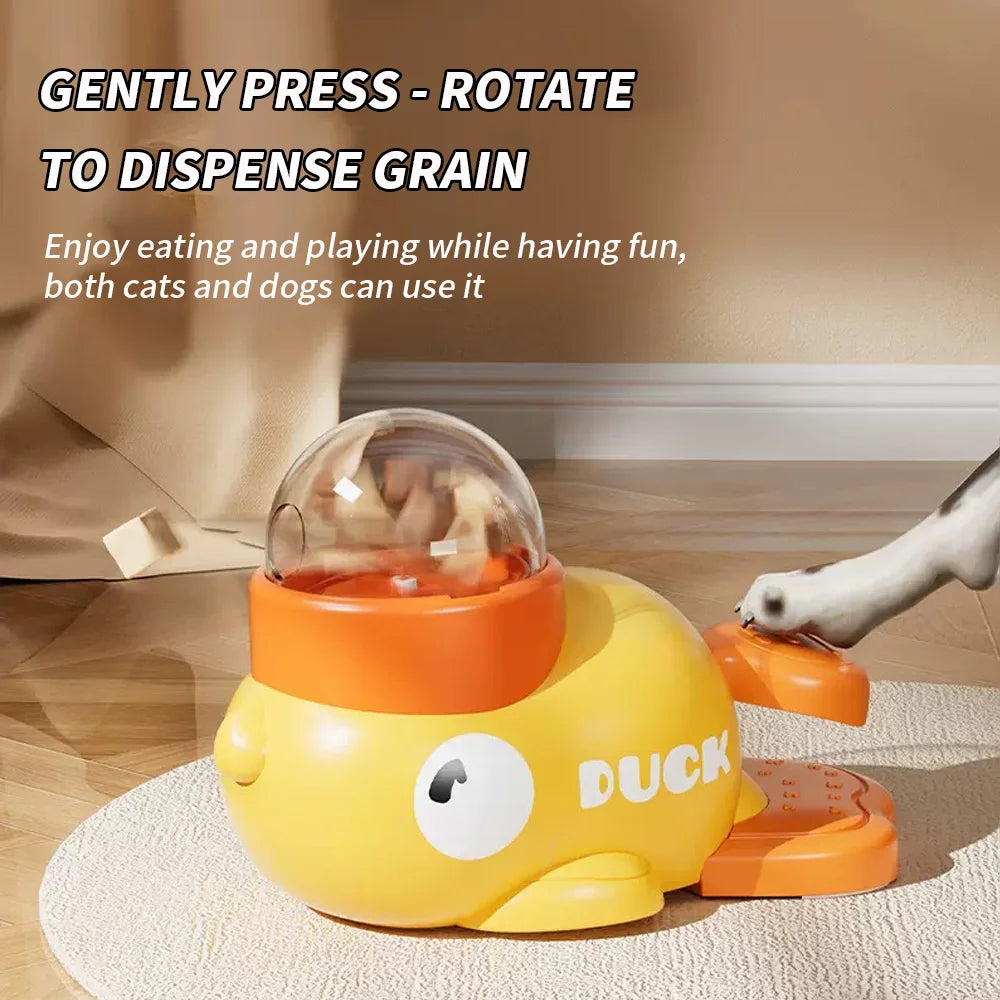 Little Yellow Duck Leakage Pet Toy - Cat Feeding Toy - Self Entertaining And Relaxing Cat Toy - Pet Snacks Freeze-dried Launcher