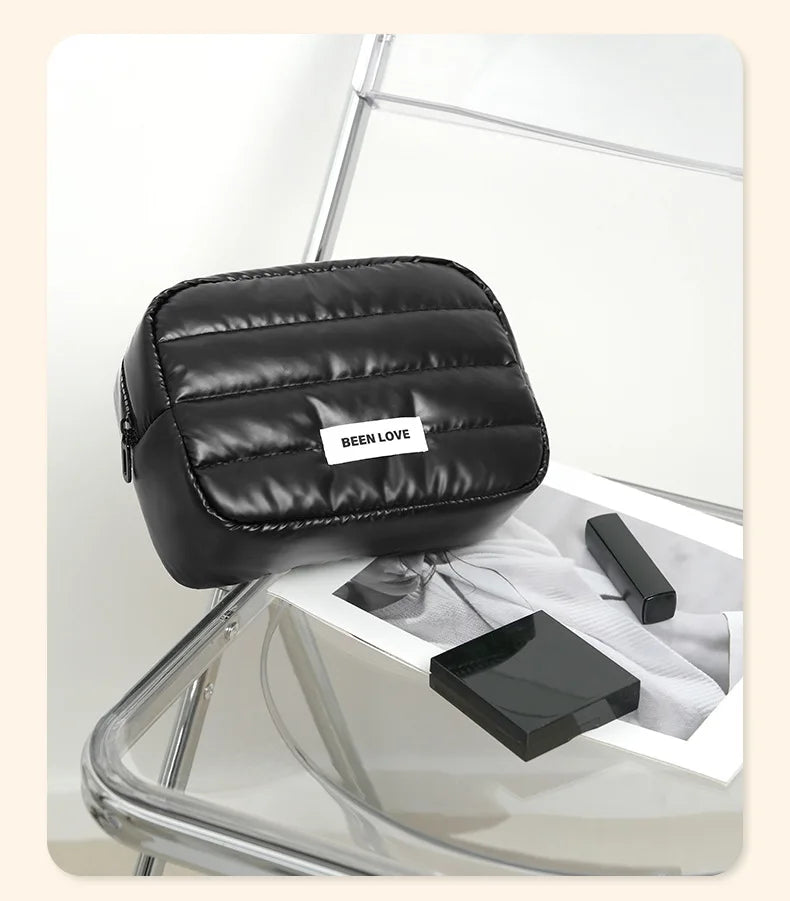 Fashion Large Capacity Makeup Bag Travel Organizer Portable Cosmetic Bag Multifunctional Toiletry Washbag Portable Storage Bag