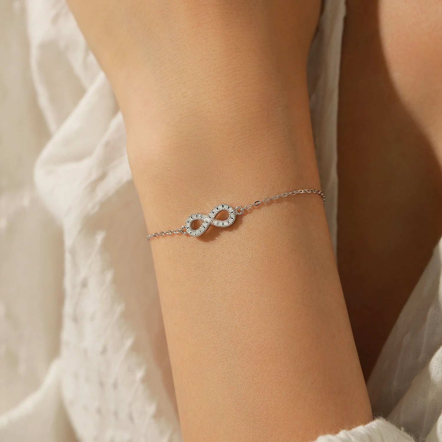 MODIAN D Color Moissanite Lab Created Diamond Bracelet 925 Sterling Silver Romantic Exquisite Infinity Love For Women Jewelry