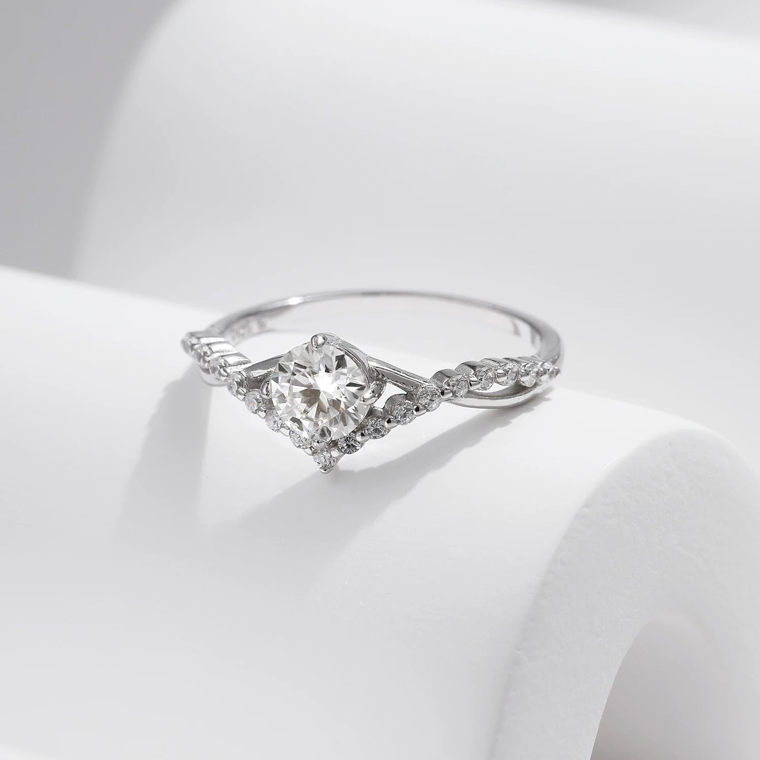 MODIAN Crown D Color Moissanite Ring Delicate Lab Diamond Ring 925 Sterling Silver For Women Wedding Engagement Jewelry