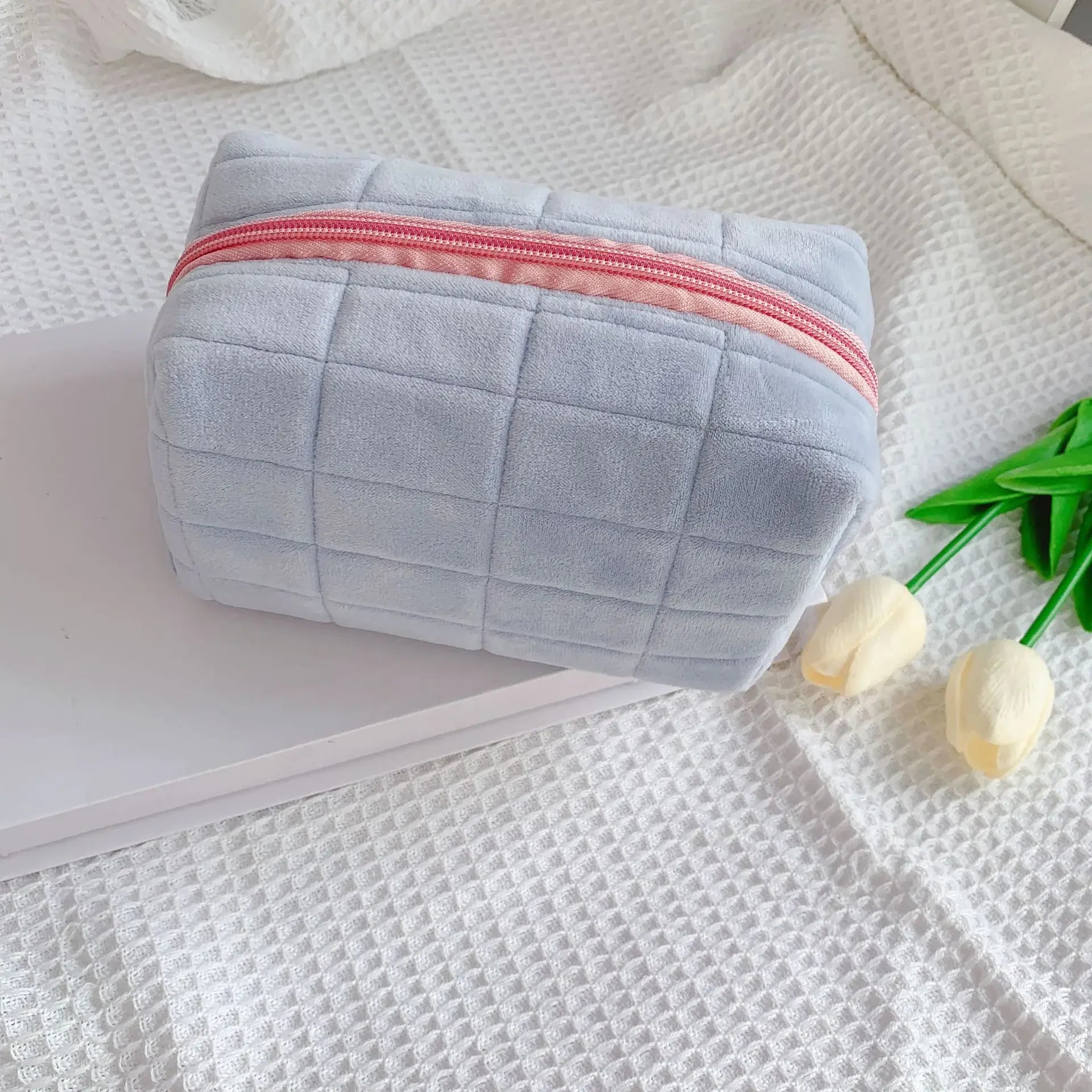 Simple Makeup Bag Pillow Pen Bag High Appearance Level WOMEN'S Large Capacity Pillow Bag Portable Storage Bags Makeup Pouch